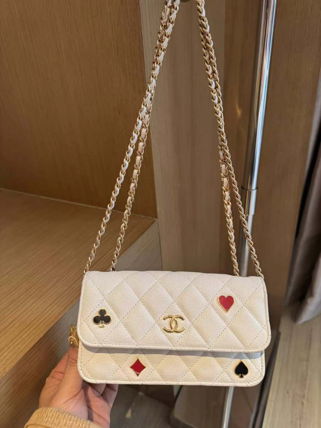 95新 Chanel/香奈儿 展会外场！白金鱼子酱风琴woc包