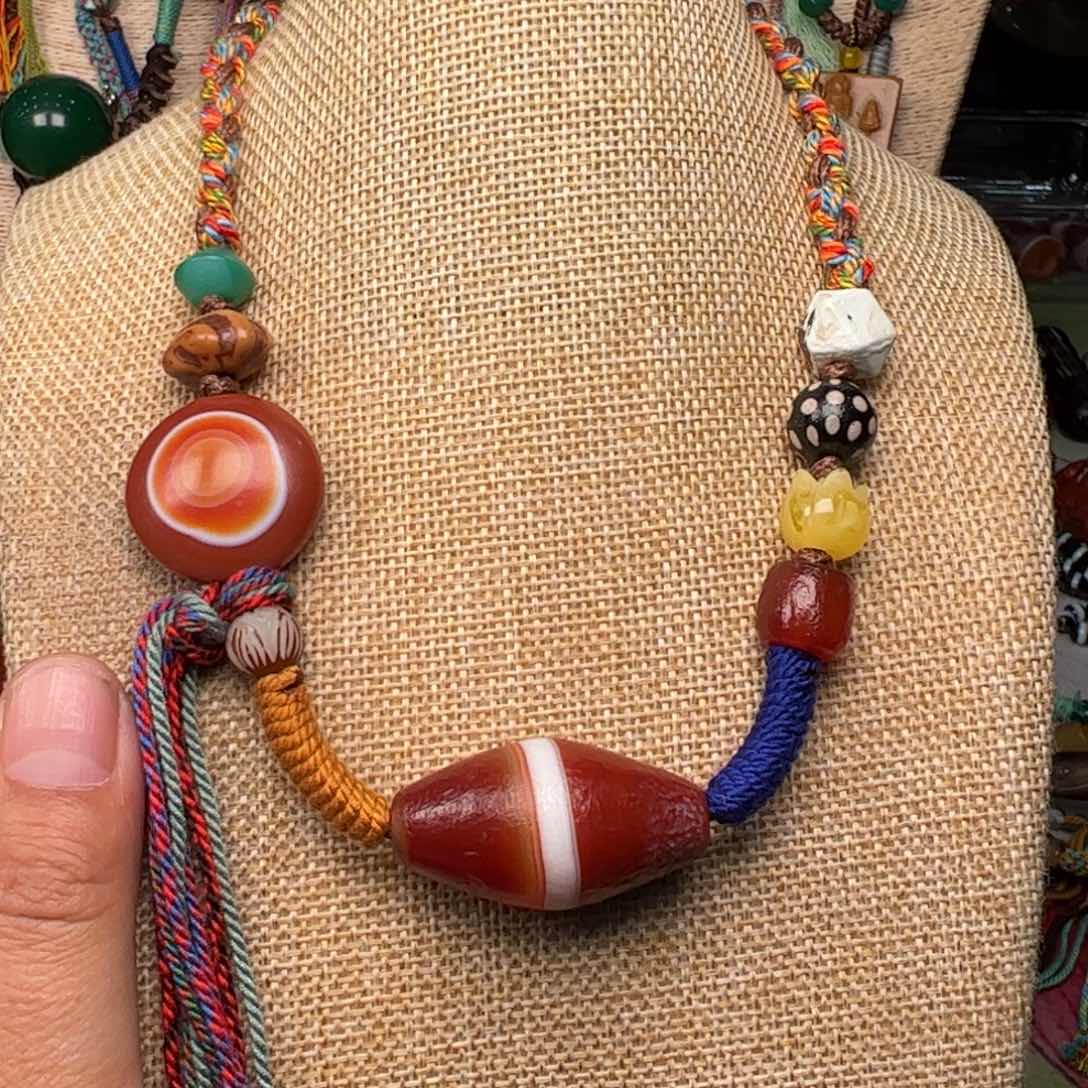 玛瑙/玉髓颈饰未镶嵌