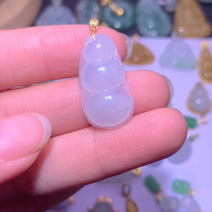 颈饰18K金镶嵌翡翠翡翠