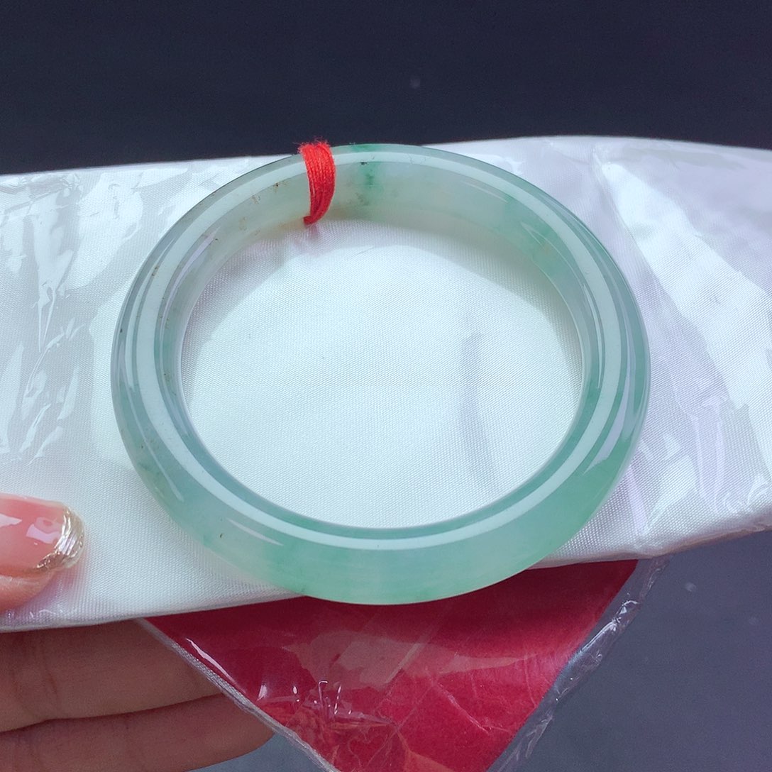 【闪购商品】翡翠手镯未镶嵌a 163382