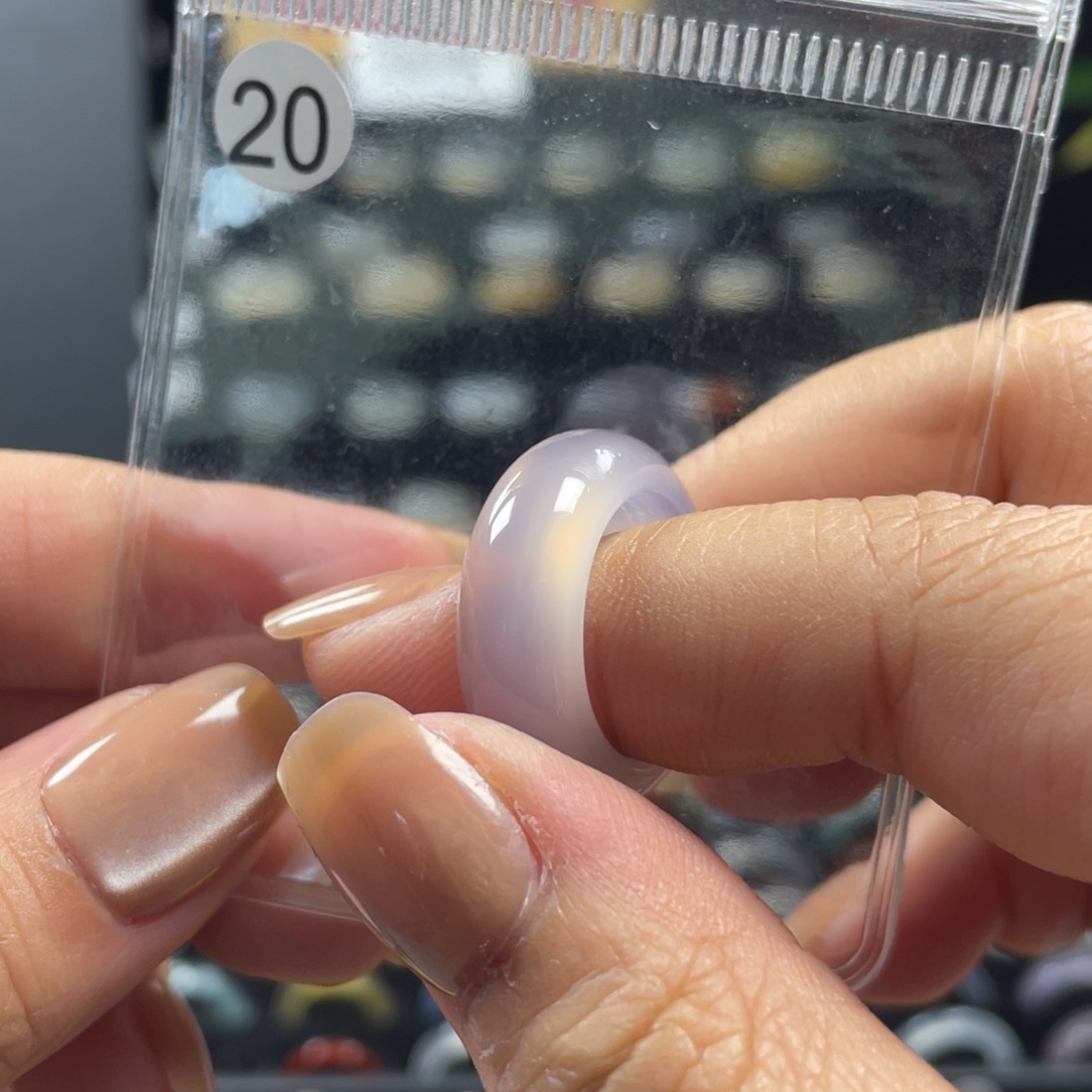 玛瑙/玉髓未镶嵌戒指20号港码15直径17.1（非质量问题.不退不换）