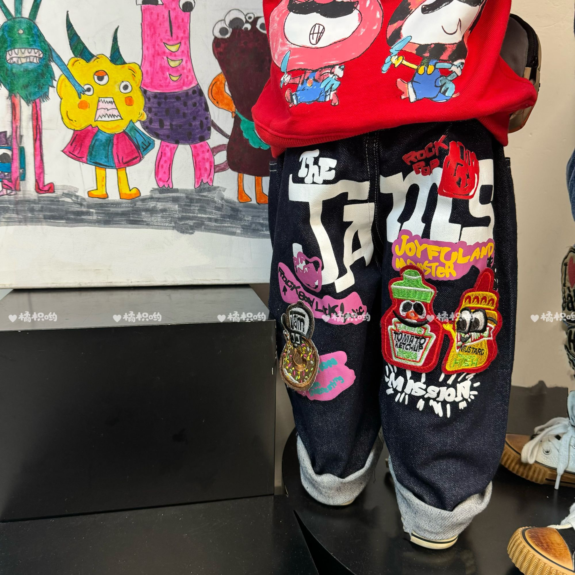 【橘枳哟】奶瓶甜甜圈牛仔裤