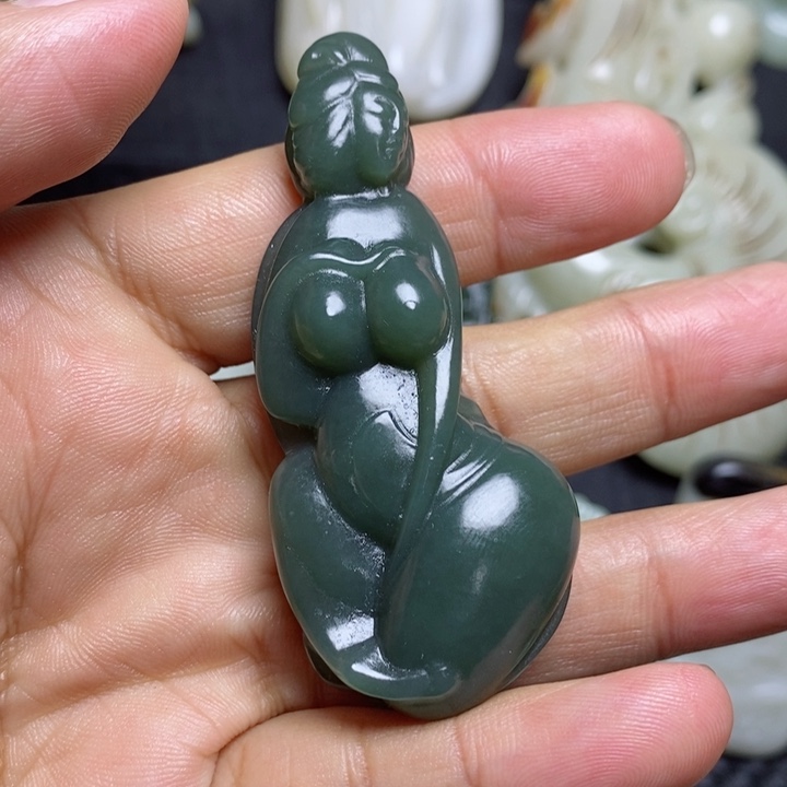 和田玉颈饰未镶嵌