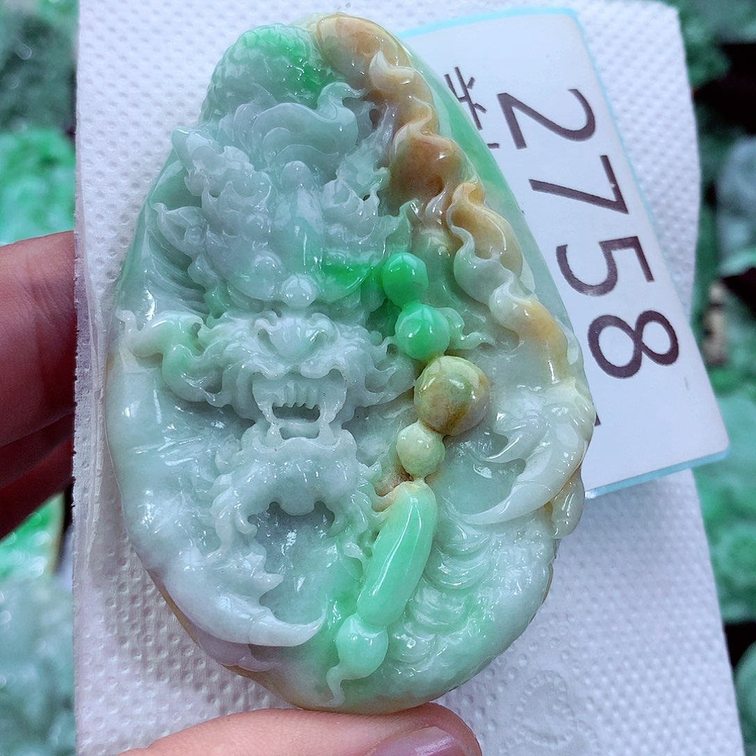 吊坠(不含链)未镶嵌翡翠