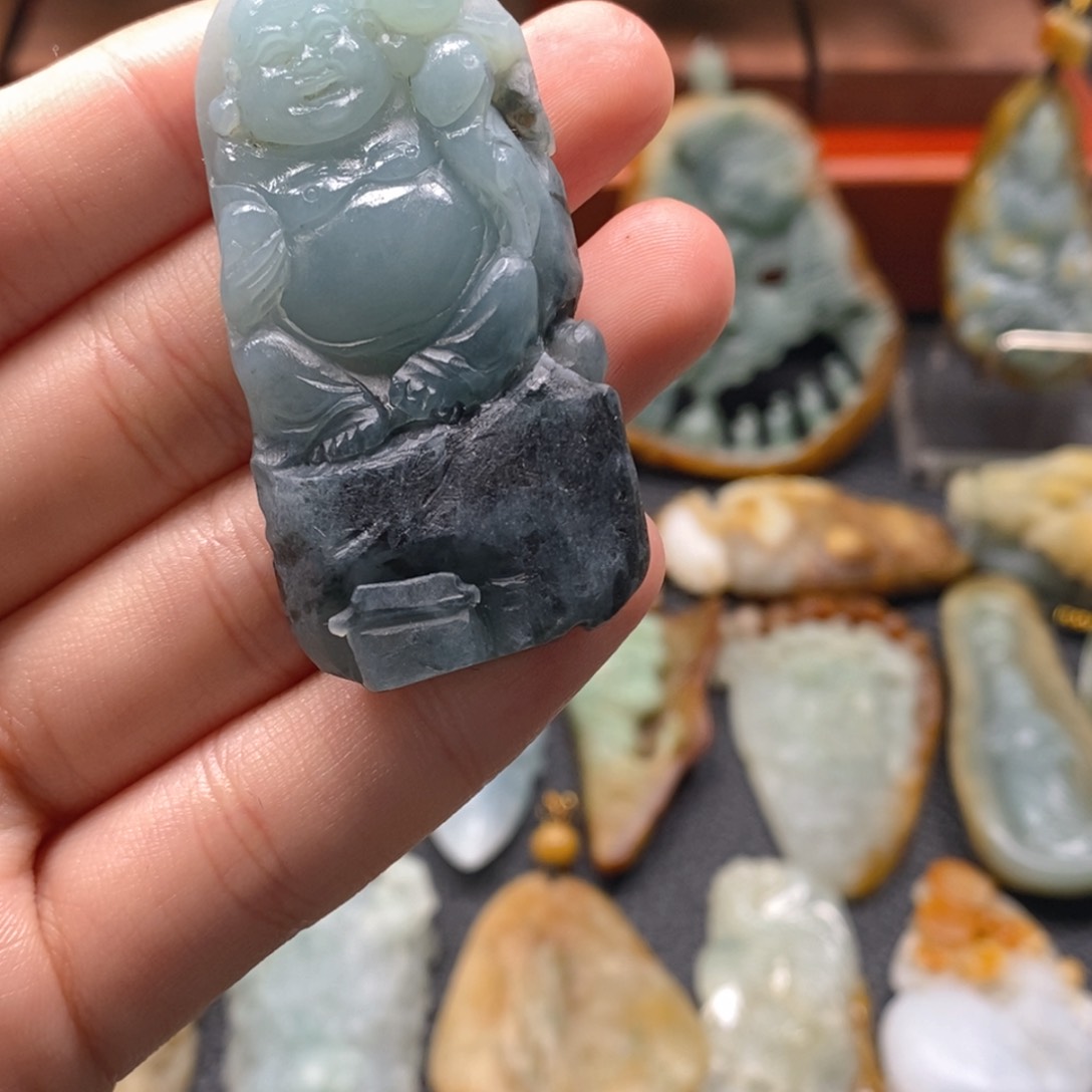 定制翡翠未镶嵌翡翠