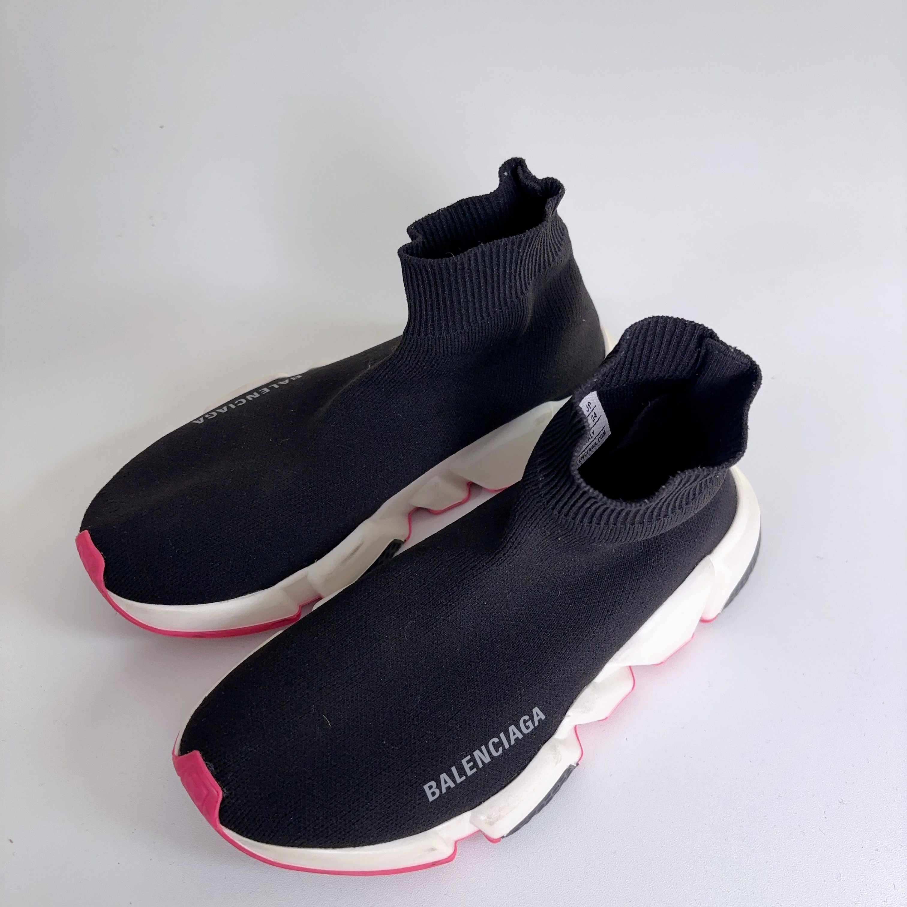 95新 Balenciaga/巴黎世家 针织运动鞋36码黑色/250925CFXYYA3