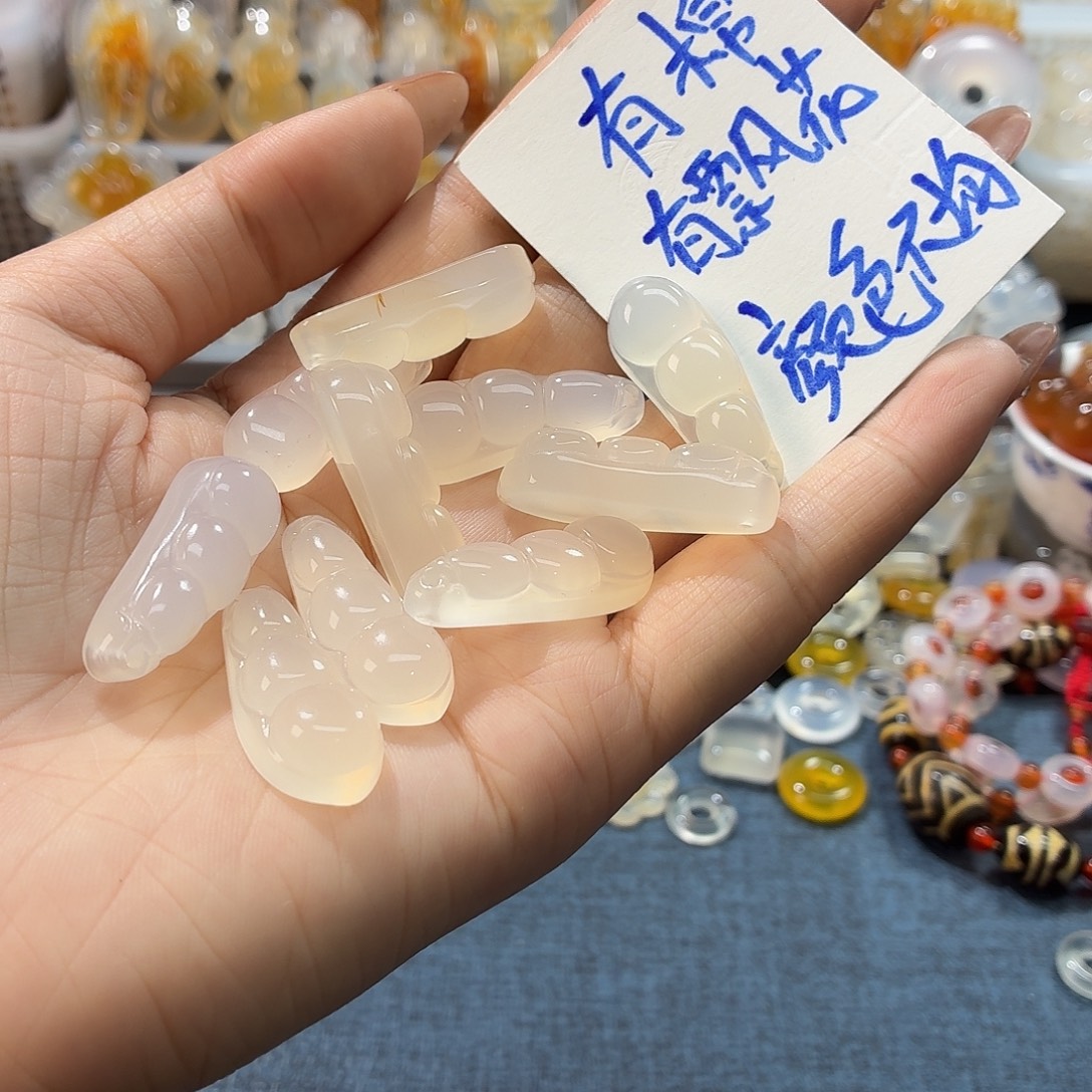 玛瑙/玉髓未镶嵌颈饰