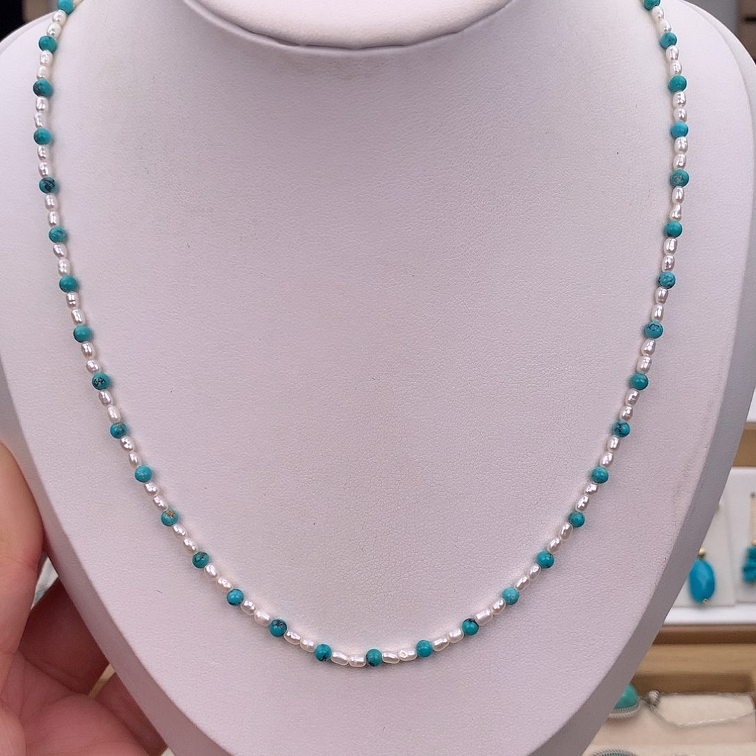 绿松石未镶嵌颈饰