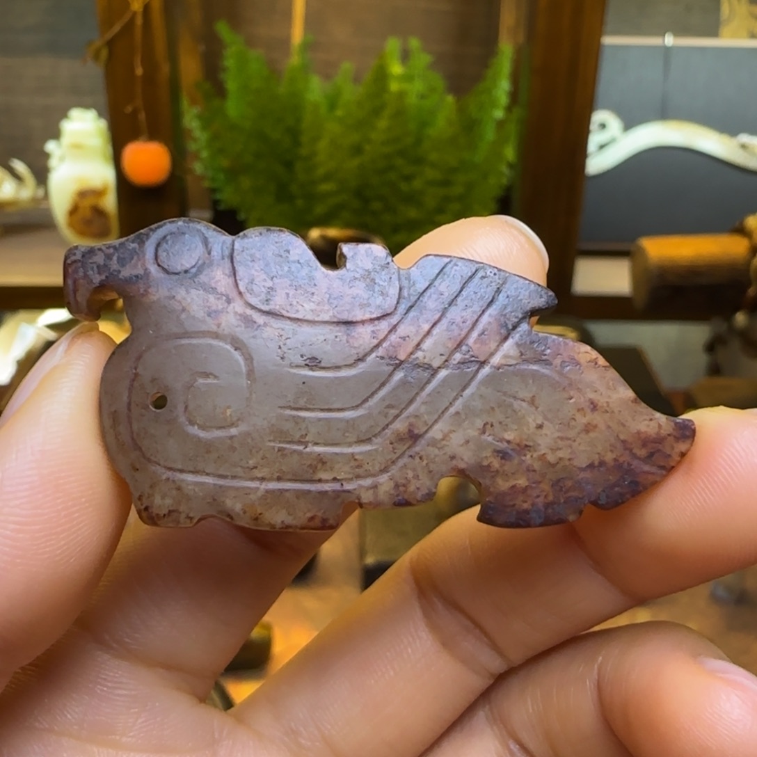 飞***非和田玉（糖玉）未镶嵌颈饰