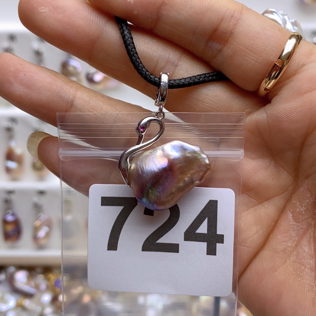 淡水珍珠颈饰银S925镶嵌724