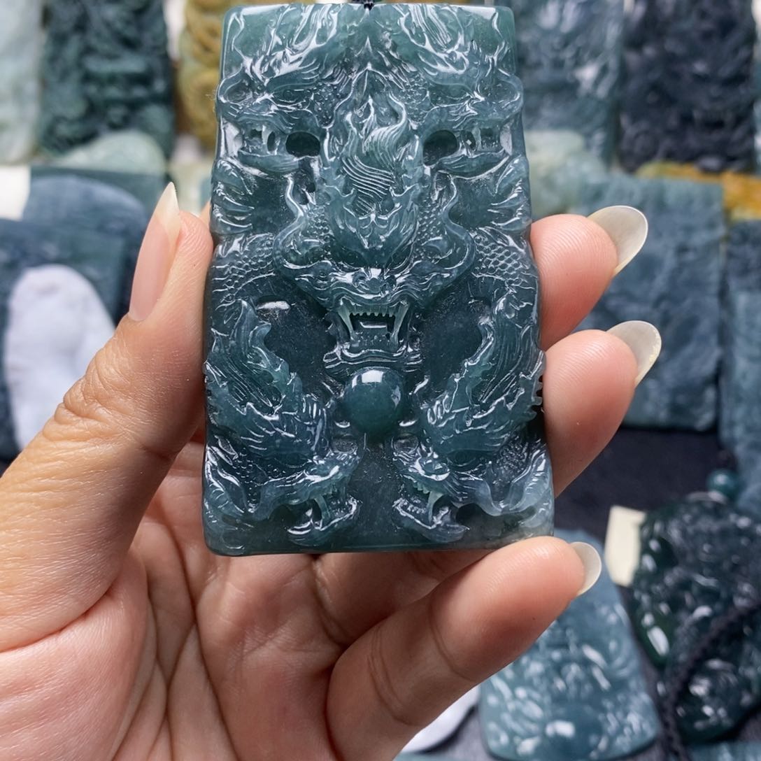 未镶嵌定制翡翠道**然翡翠