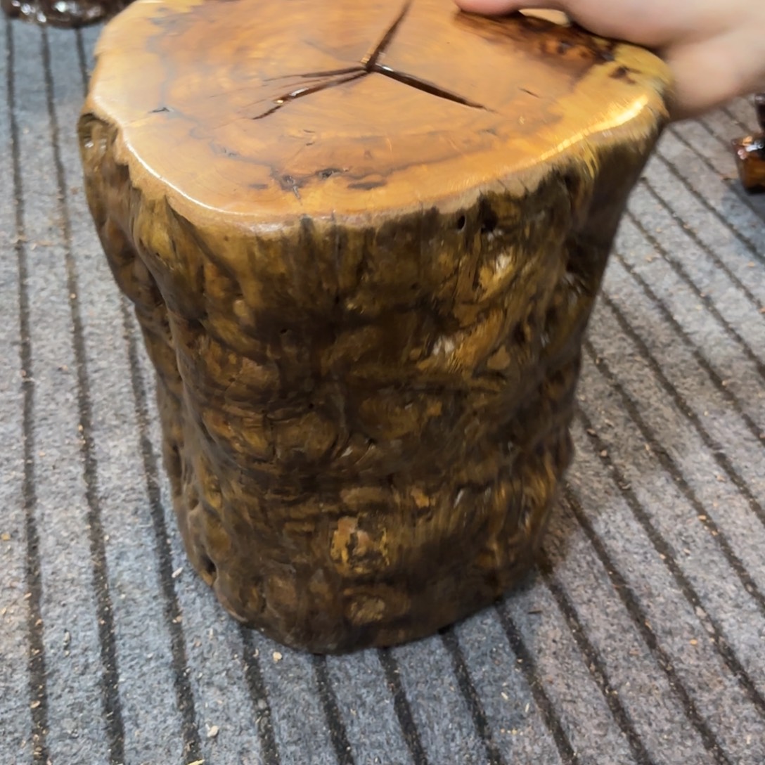 胡***风龙纹鸡心枣木手工艺品 