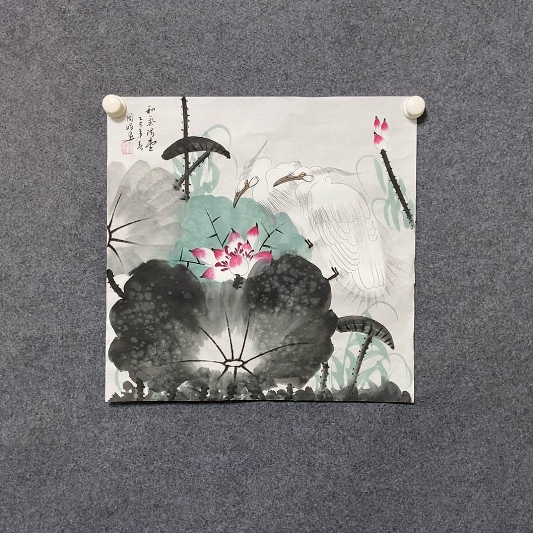 国画三尺斗方一副