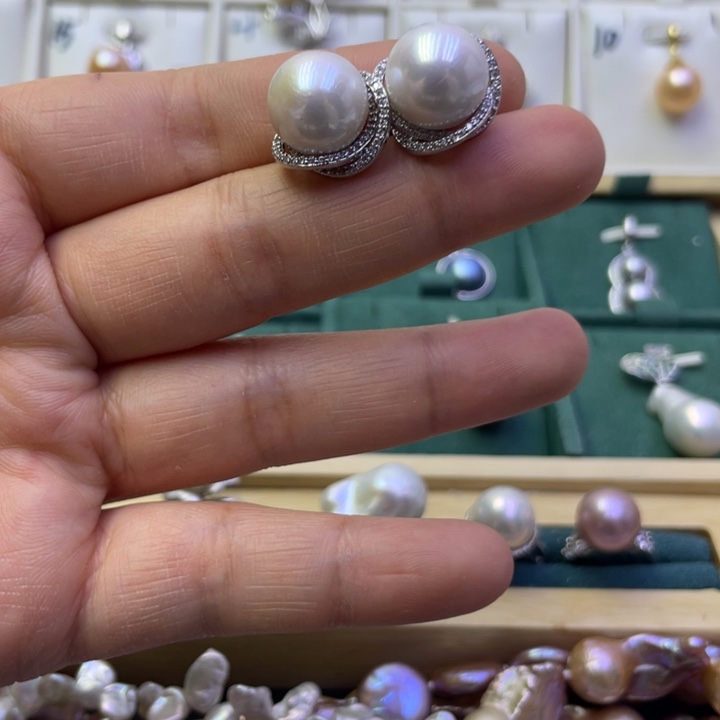 淡水珍珠耳饰合金