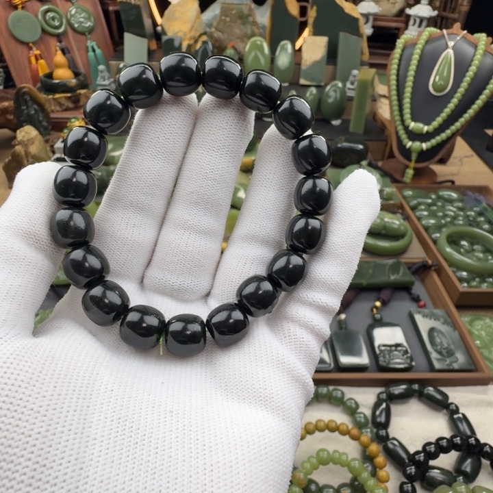 岫岩老玉（透闪石质玉）未镶嵌手串