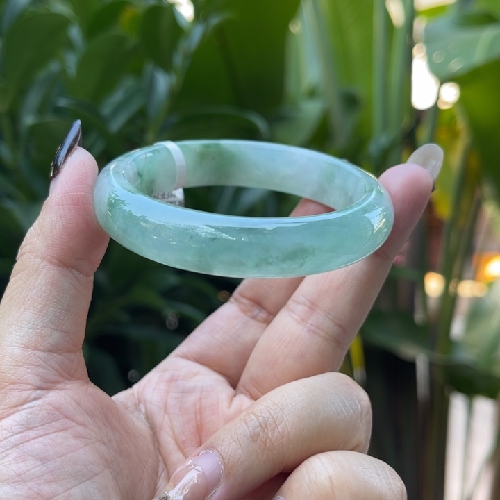 【闪购商品】翡翠手镯未镶嵌56正圈