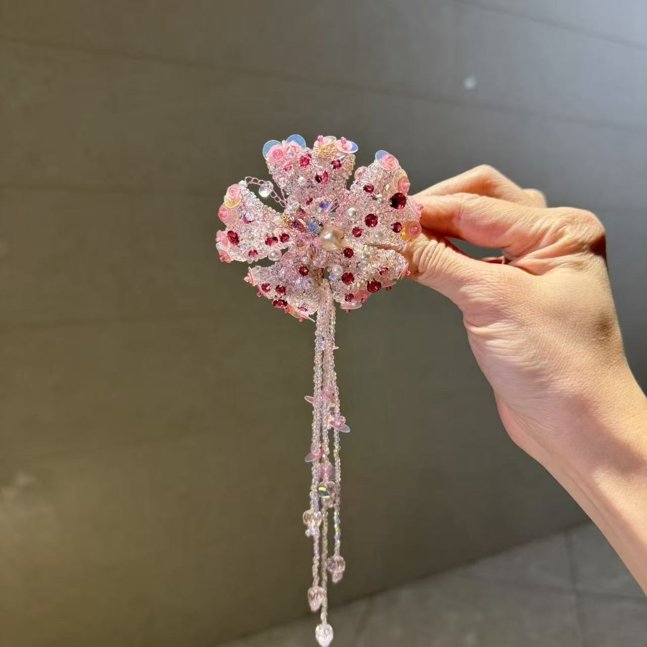 【莫奈海之星】粉四叶草系列花朵边夹设计气质高级感日常百搭款