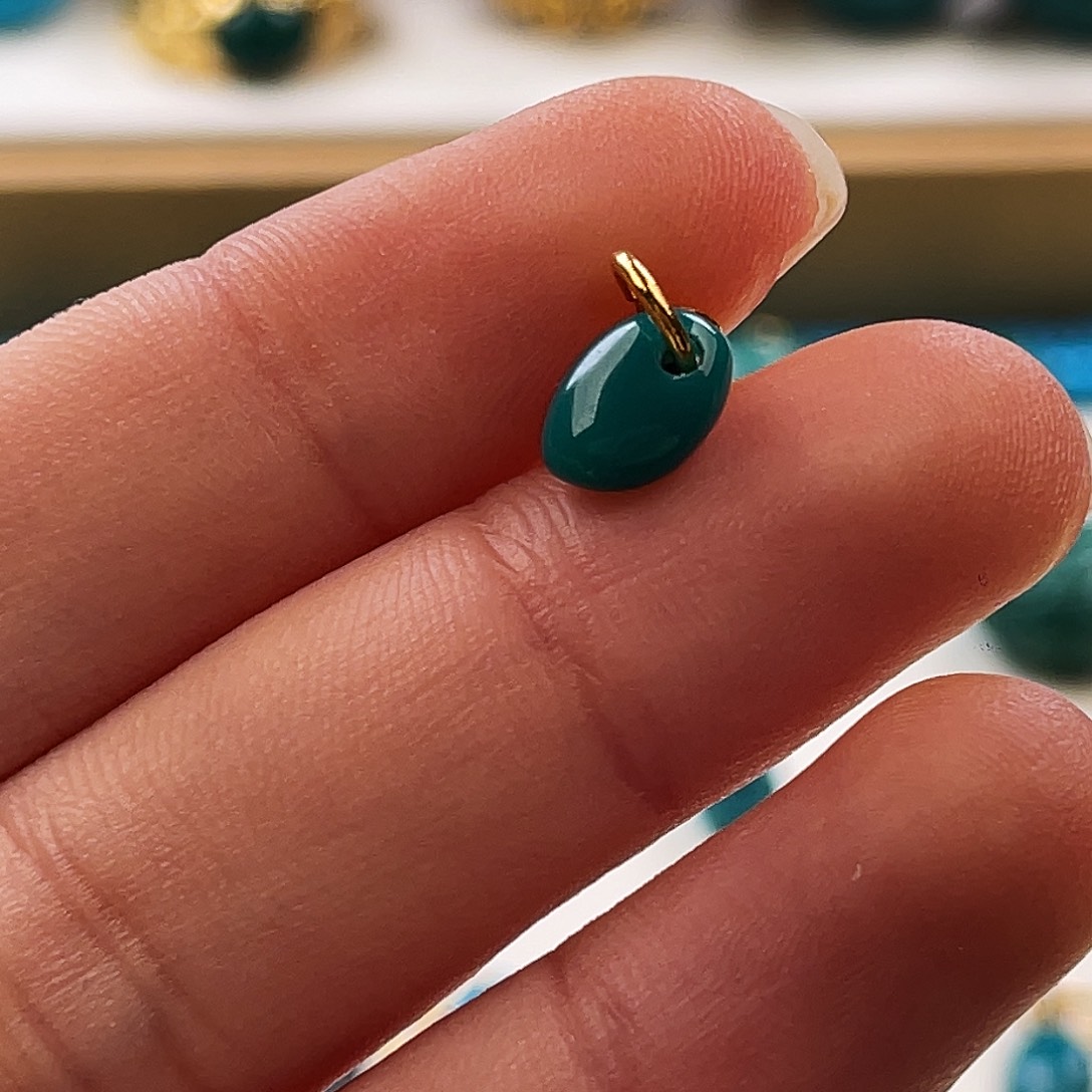 绿松石未镶嵌把件