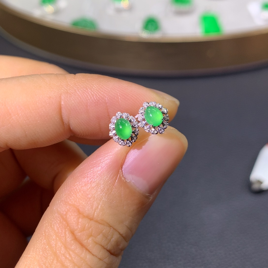 翡翠耳饰18K金镶嵌翡翠