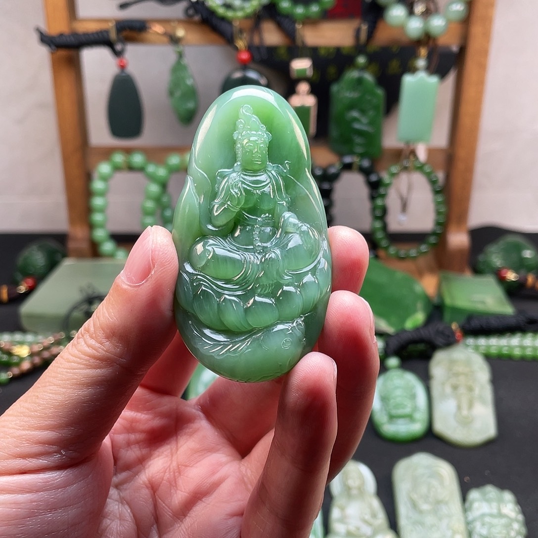 和田玉（碧玉）未镶嵌颈饰