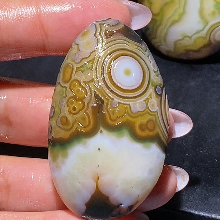 玛瑙/玉髓未镶嵌珠宝奇石20