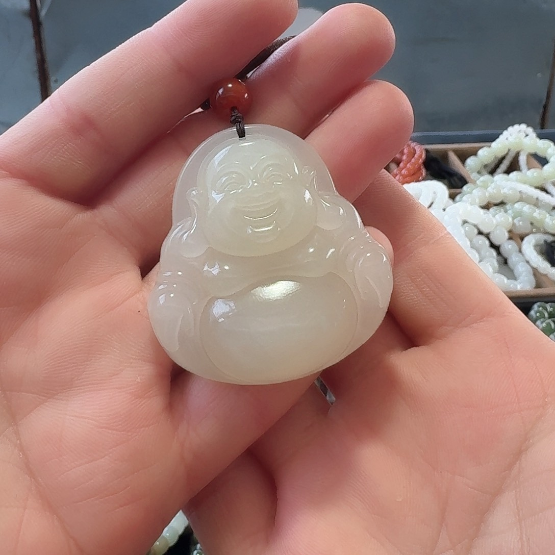 和田玉颈饰未镶嵌