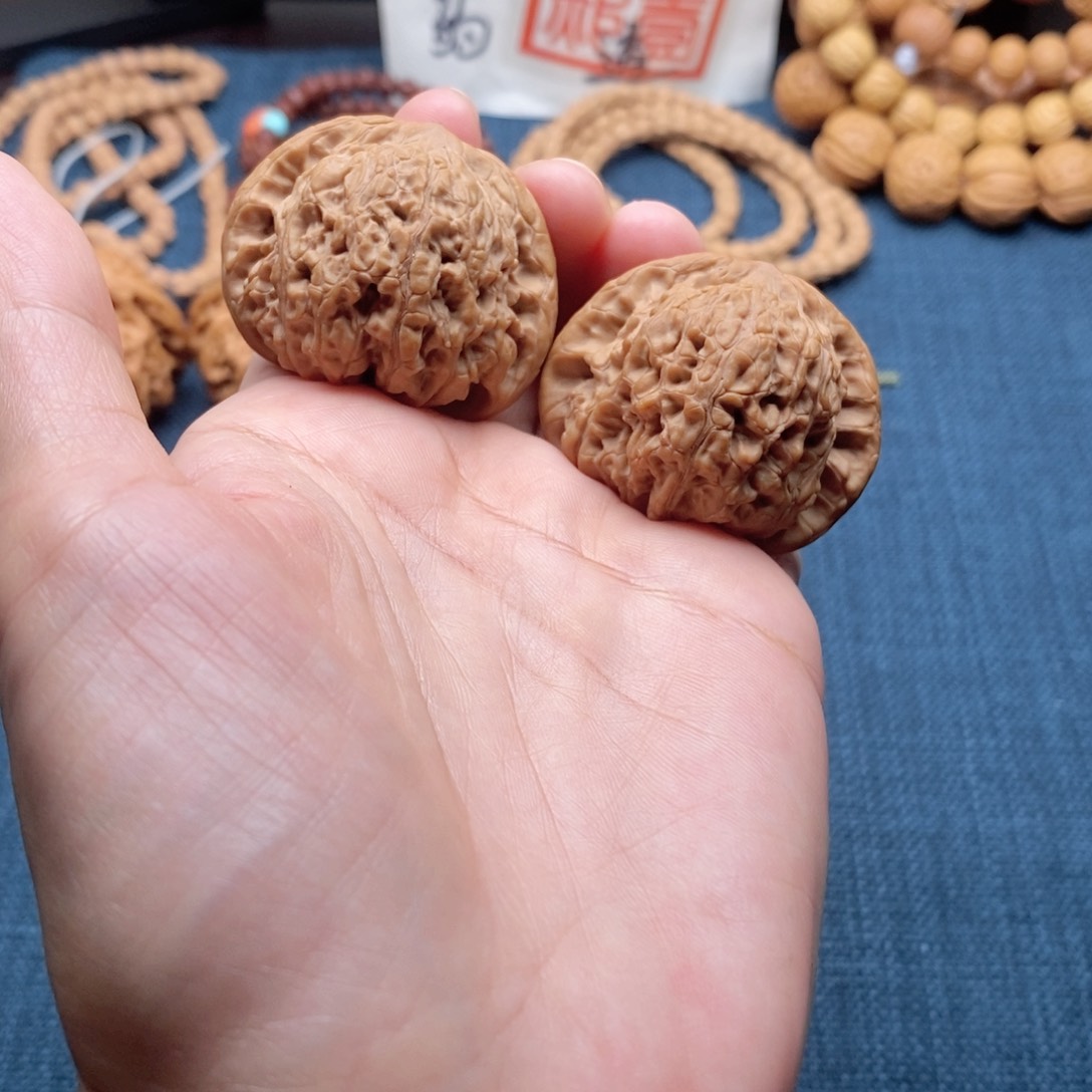 桃核吊坠龙洞峪狮子40.5