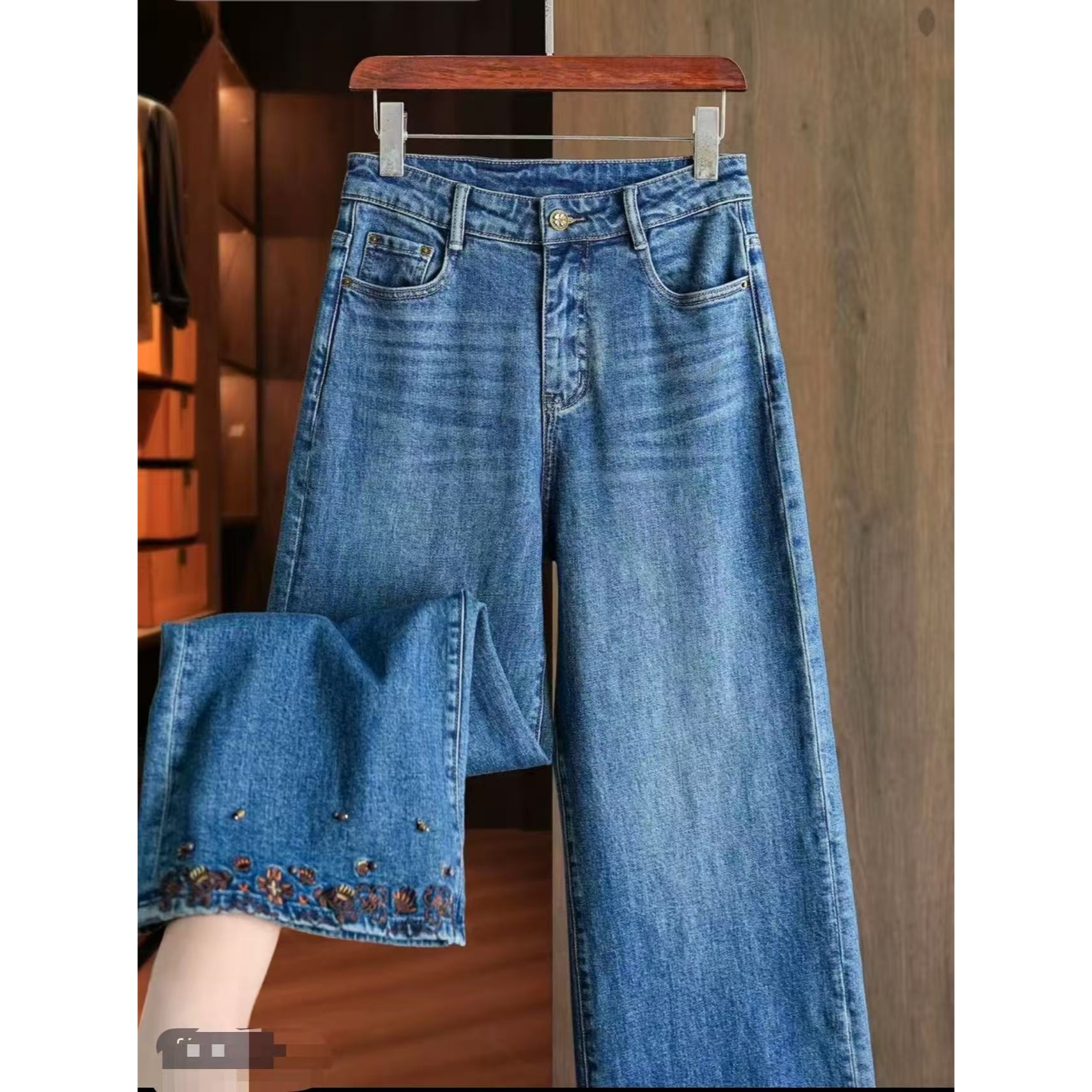 三色可选 秋款复古百搭裤脚刺绣钉珠直筒阔腿牛仔裤女长裤