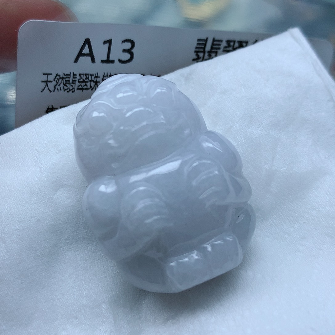 翡翠颈饰未镶嵌手串