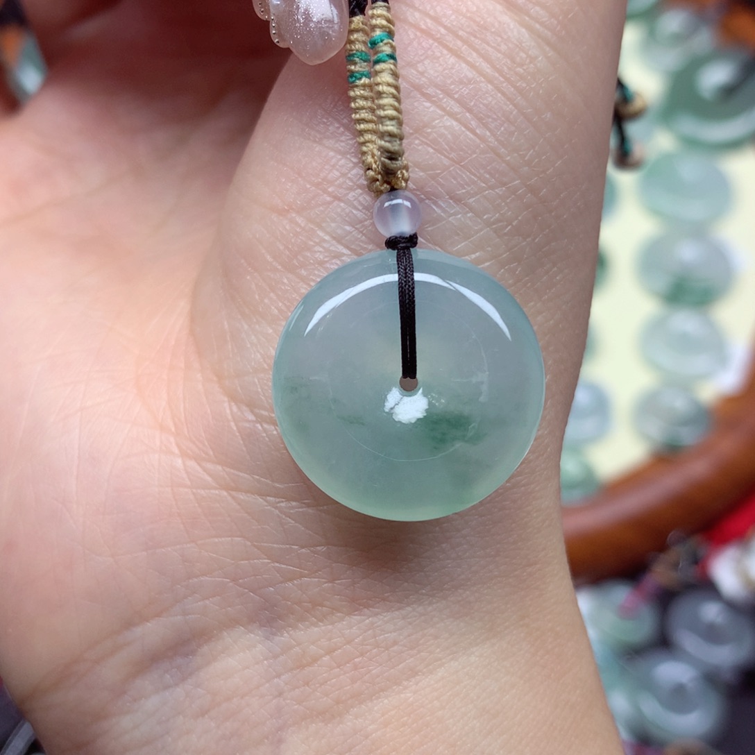 翡翠未镶嵌颈饰吊坠21.3/5.7mm