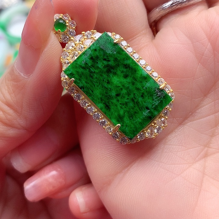 翡翠颈饰银S925镶嵌翡翠