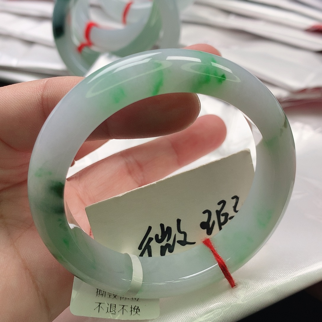 翡翠未镶嵌手镯缅甸52.53