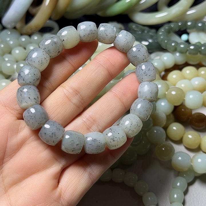 和田玉未镶嵌手串12