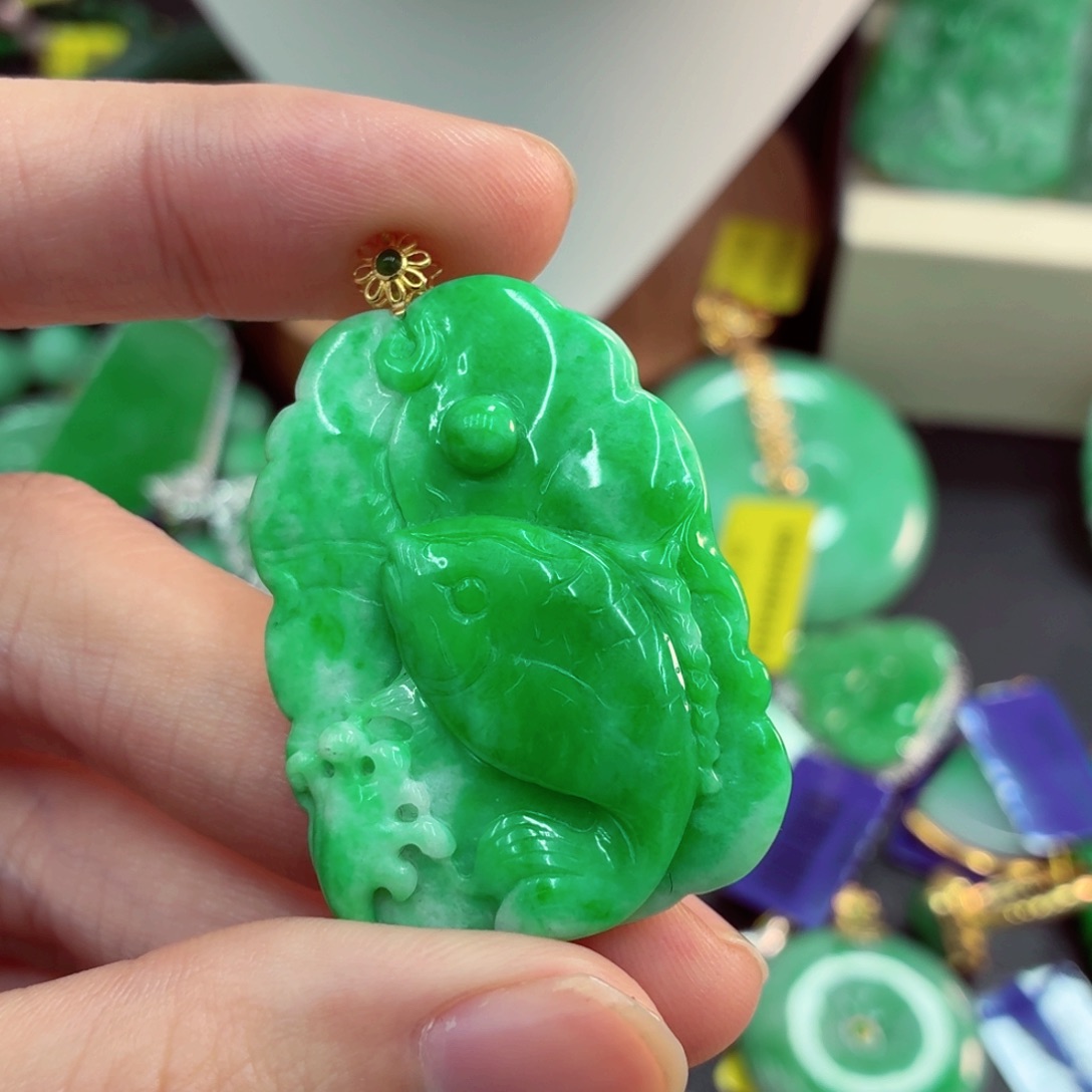 翡翠18K金镶嵌吊坠(不含链)