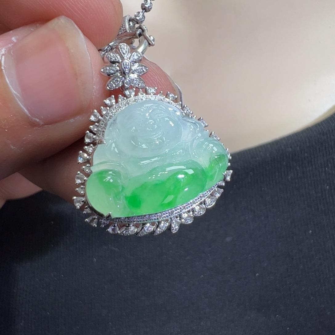 翡翠吊坠(不含链)18K金镶嵌