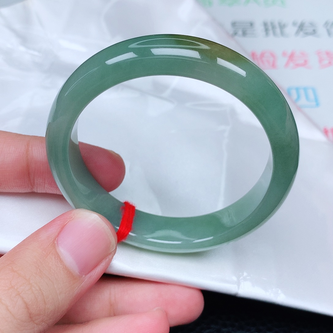 未镶嵌手镯翡翠天然翡翠手镯