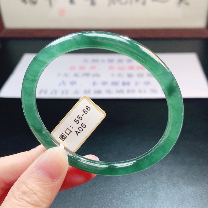 翡翠未镶嵌手镯翡翠手镯17