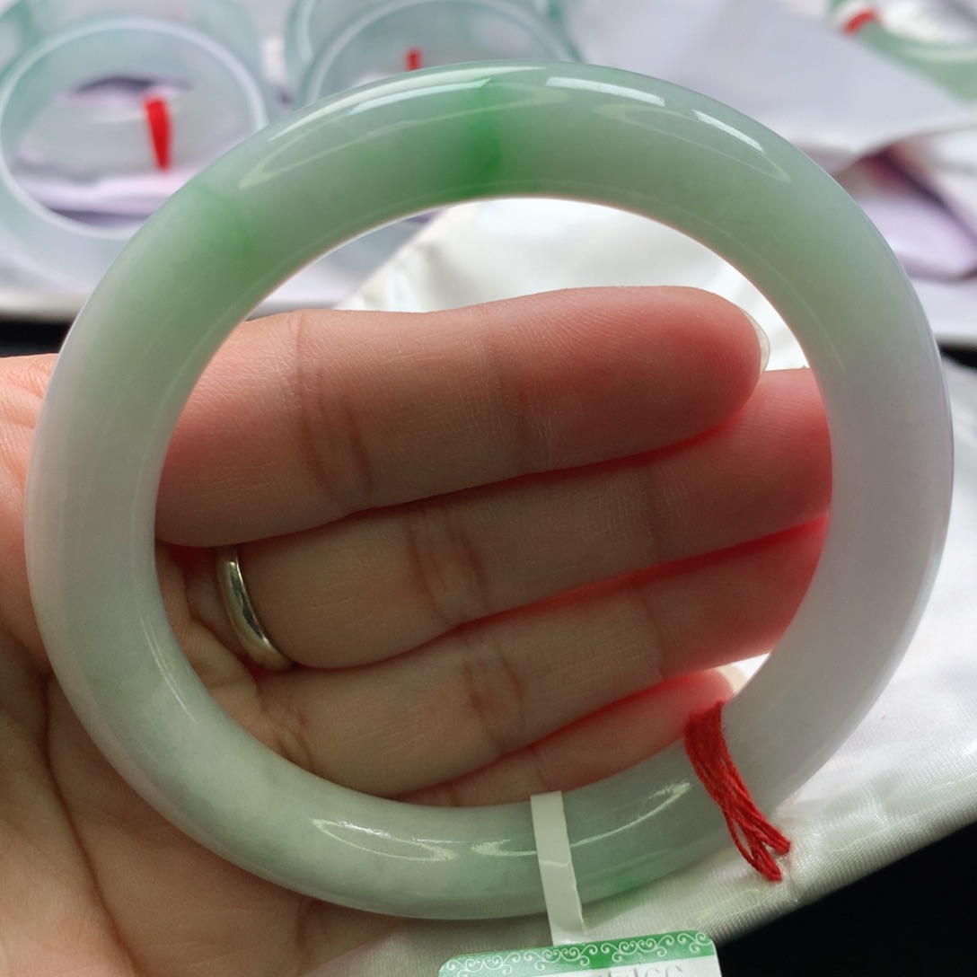 翡翠手镯未镶嵌缅甸59.60