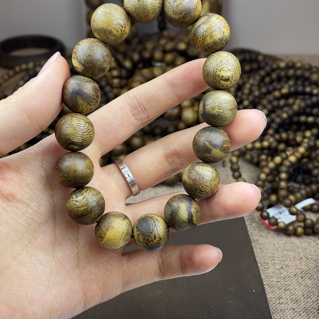 沉香沉香碎屑卡1.4 14克