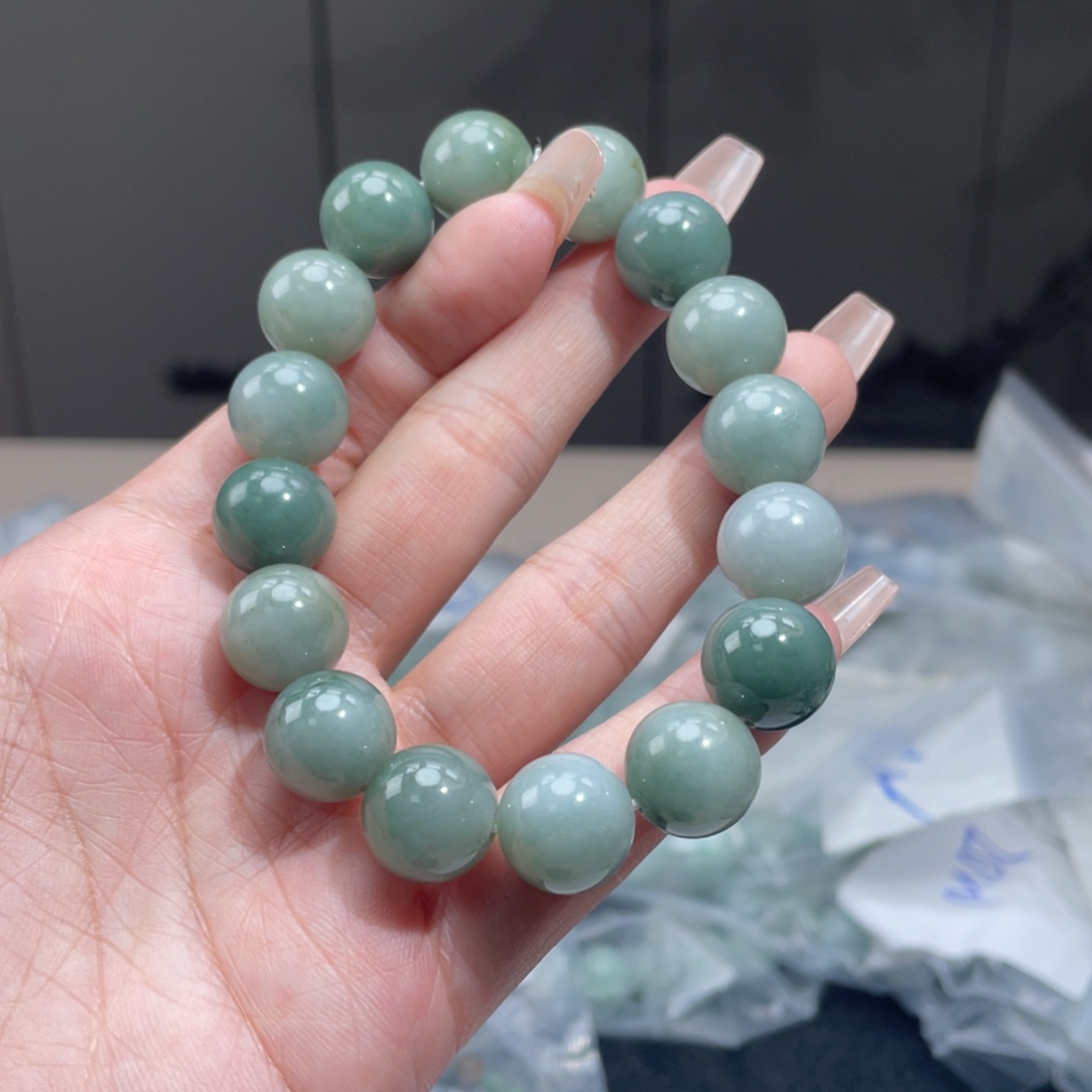 翡翠未镶嵌手链翡翠