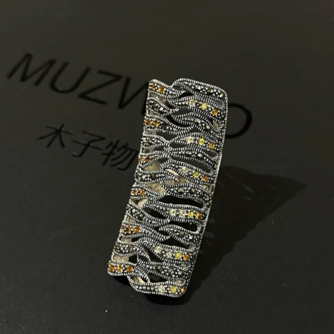 925银戒指 木子物·海外系列s925银重工夸张长方形镂空满镶戒指