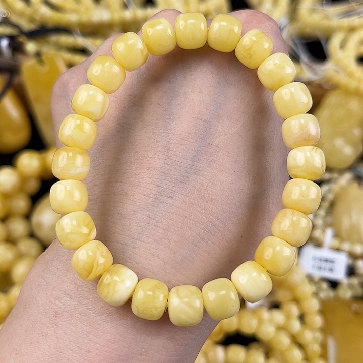 未镶嵌琥珀裸石琥珀