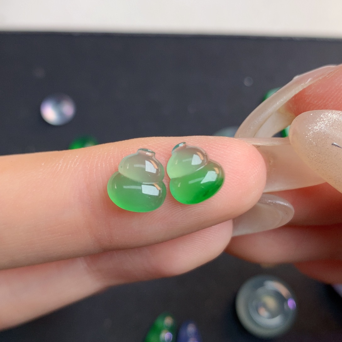 翡翠裸石8.0/7.46/2.77