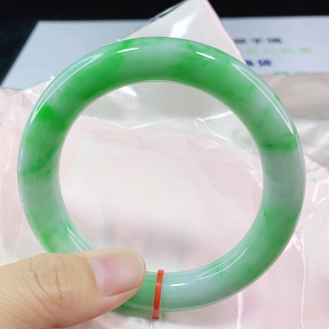 未镶嵌手镯翡翠60.3圈口高货毕业完整