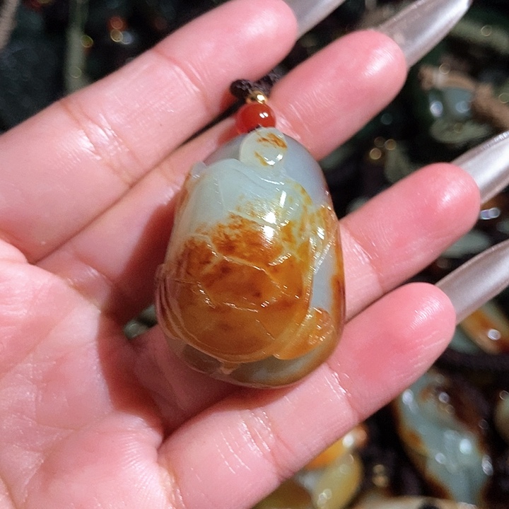 和田玉颈饰未镶嵌