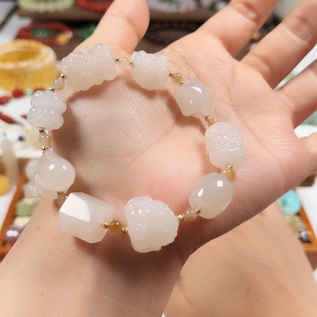 和田玉18K金镶嵌手链