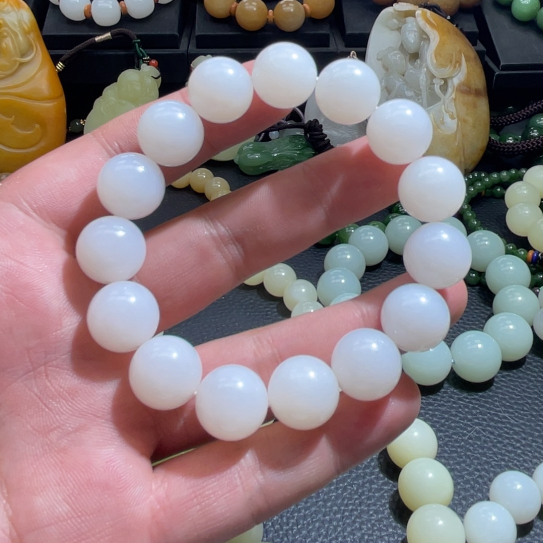 和田玉手串未镶嵌