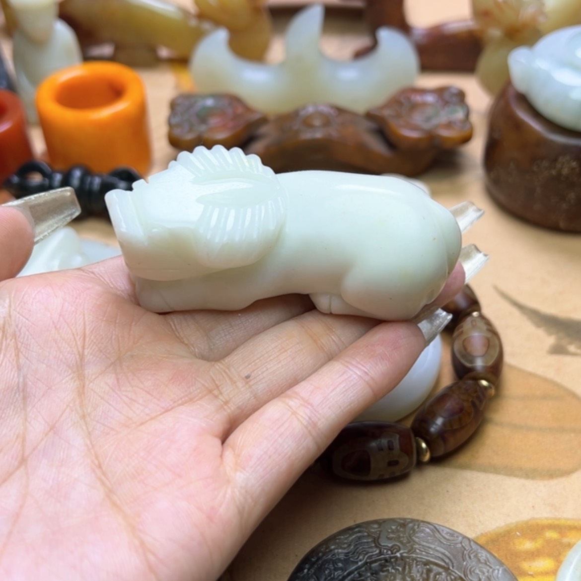 【闪购商品】蛇纹石玉颈饰未镶嵌