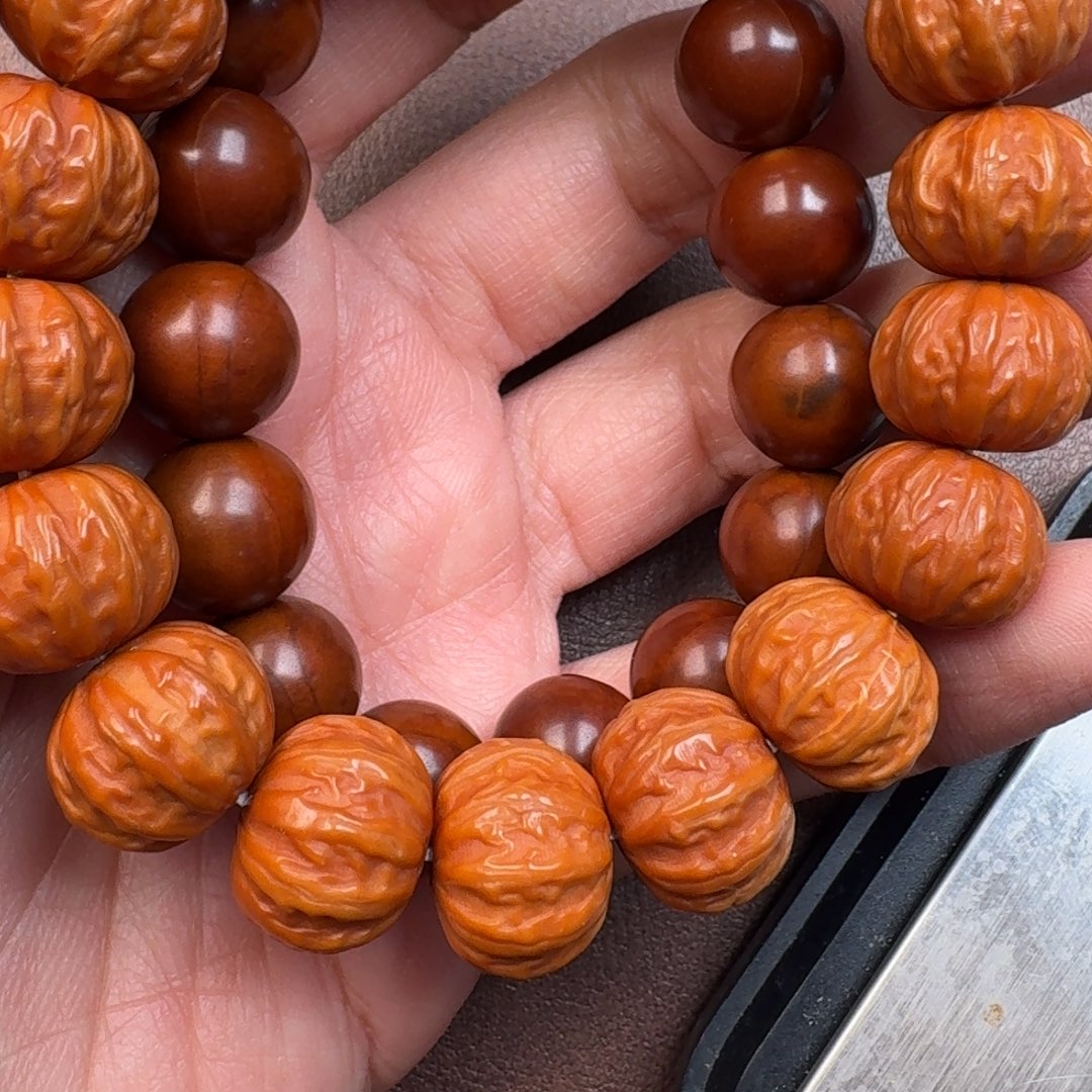 我***碟手串桃核哈哈哈哈哈