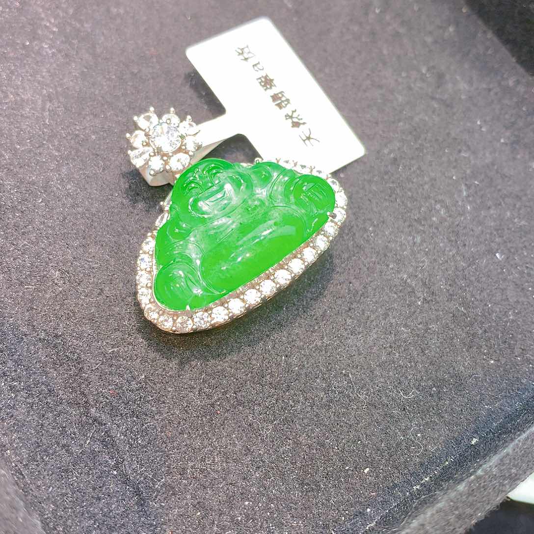 翡翠银S925镶嵌颈饰翡翠